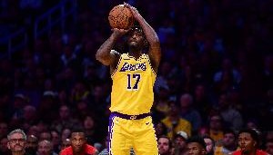 稳定空间支持！芬尼-史密斯三分6中4得14分7板2断