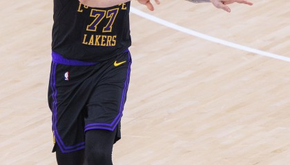 澳门金沙娱乐登录入口-东契奇：过去三场我们下半场防守好 要想办法把上半场的防守打好